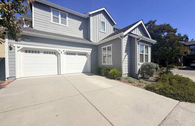 Spacious 4-Bedroom Home in Desirable Southgate Petaluma Gallery 1