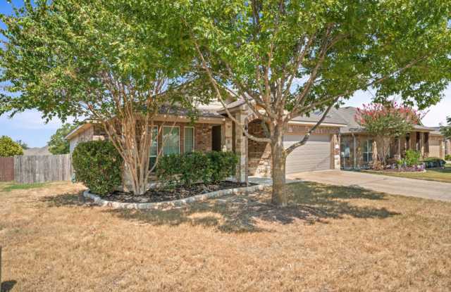 3 Bed-2 Bath-Academy ISD Gallery 4