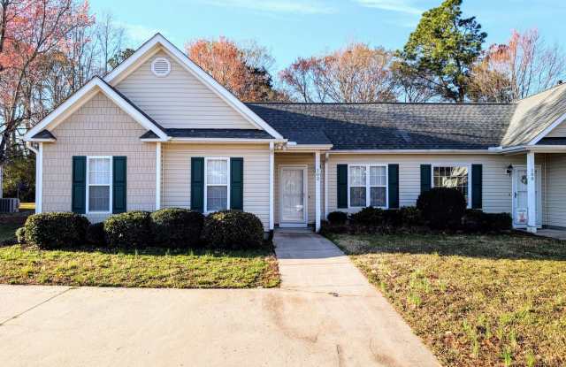 3 Bedroom Near Downtown Youngsville! photos photos