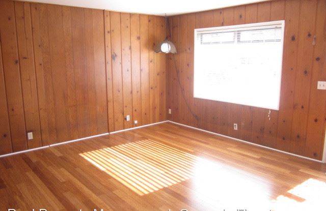 370 E Gloucester St. Gallery 2