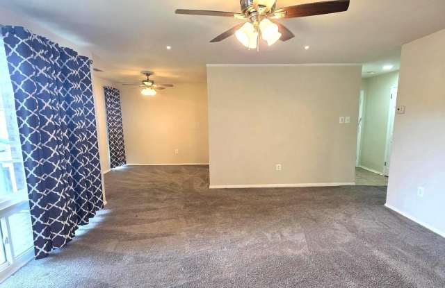 7320 DONNELL Place Gallery 2