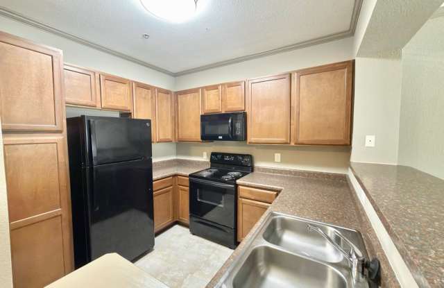 Luxury One Bedroom Condo Near Towne Center photos photos