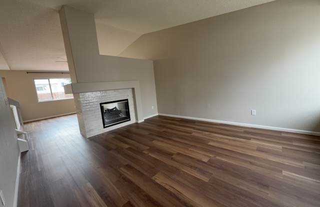 5921 Fossil Dr Gallery 3