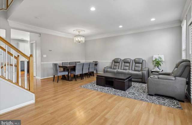 21895 SCHENLEY Terrace Gallery 3