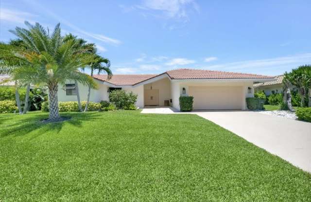 902 Foxpointe Circle photos photos