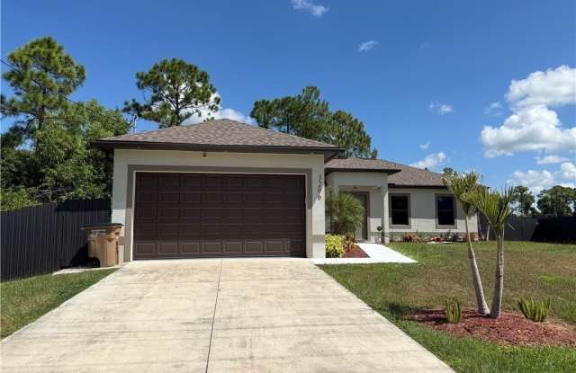 3206 18th Street W Gallery 1