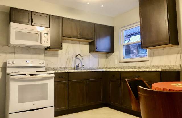 5502 Warwick Drive Gallery 2