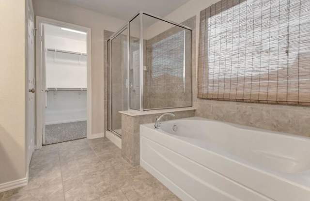 9921 Wading Pool Path Gallery 2