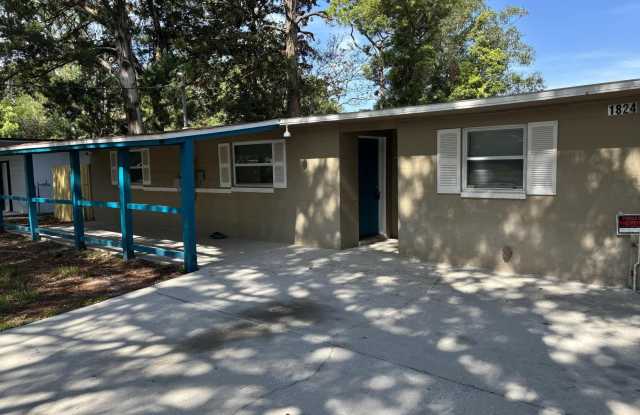 1824 S BROOKVIEW Drive S Gallery 2