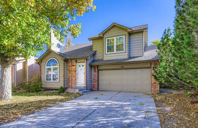 Beautiful 3-Bedroom Home with Open Floor Plan and Huge Backyard! - 112 South Pembrook Street, Castle Rock, CO 80104