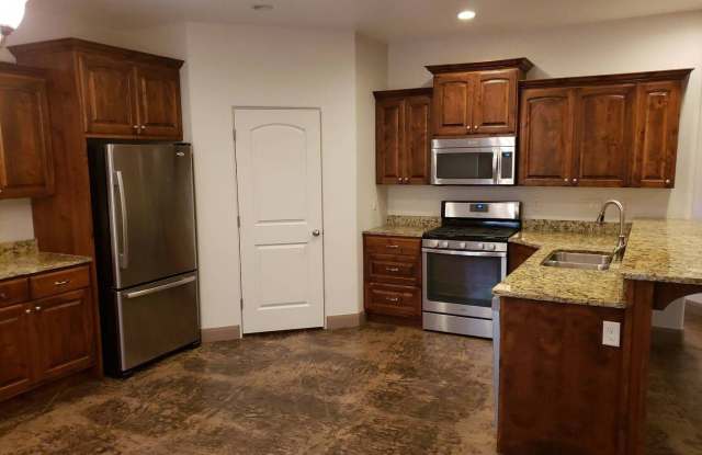 1108 Catalpa Cir Gallery 4