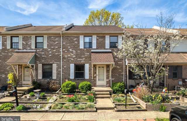 988 BEECHWOOD PLACE photos photos