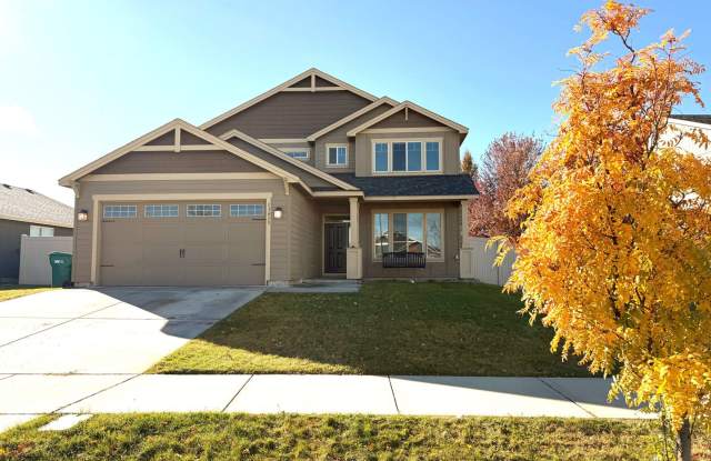 Must See Beautiful Home In Airway Heights 4 bed 2.5 bath! photos photos