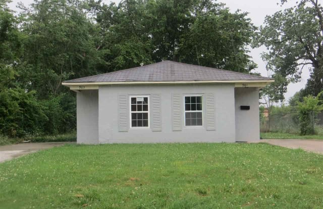 961 J W WILLIAMS - 961 J W Williams Lane, Memphis, TN 38105