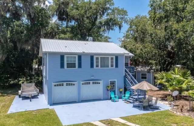 Charming Carriage House photos photos