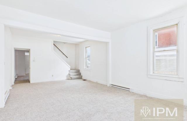 Bright 3 Bedroom, 1.5 Bath Home in Lebanon, Pa! photos photos