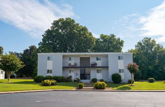 Clemmons Village Apartments Gallery 4