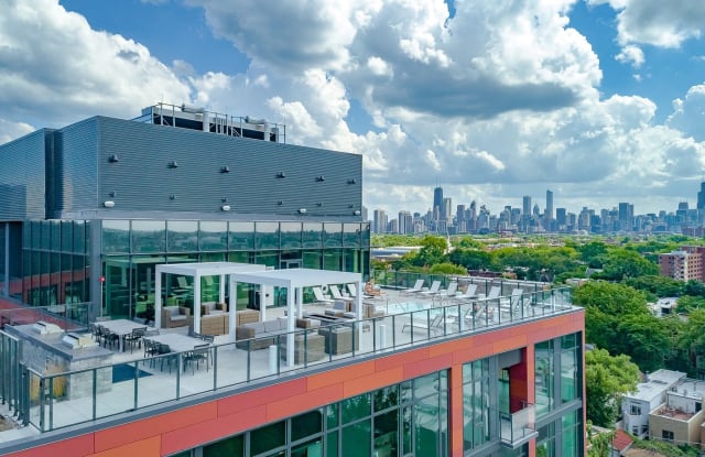 Elevate Lincoln Park Apartments Gallery 4