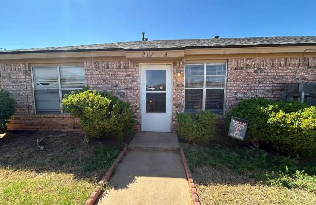 2117 S Loop 289 unit: A photos photos 2117 S Loop 289 unit: A photos photos