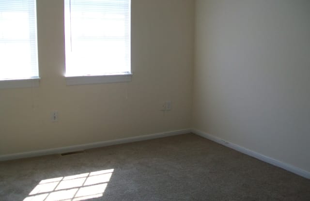 3521 Bolling Road Gallery 4