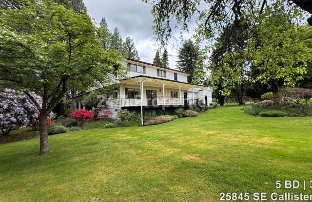 Sprawling 5 BD | 3 BA with Basement - Gresham photos photos