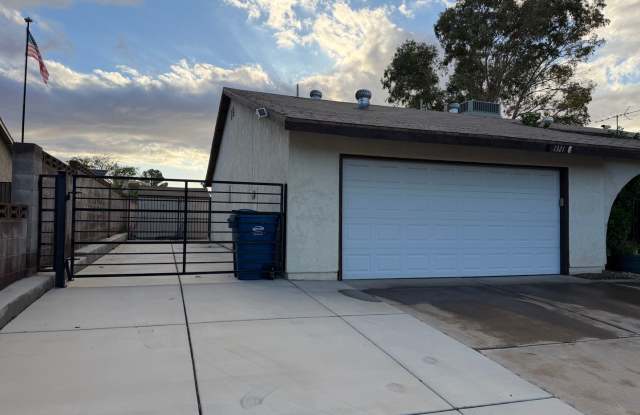 Boulder City with RV Parking! Gallery 3