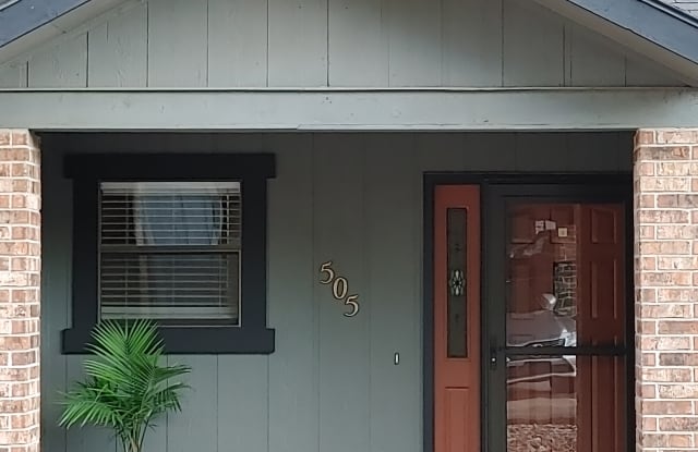 505 Carroll Drive - 505 Carroll Drive, Bella Vista, AR 72714