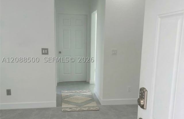 3102 GAVIN Gallery 3