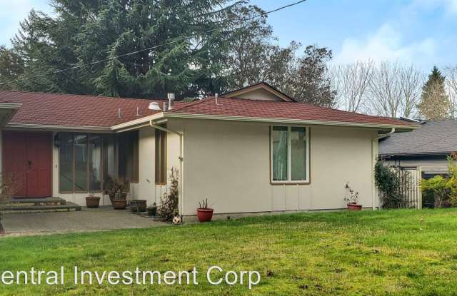 4913 111th Ave Ne - 4913 111th Avenue Northeast, Kirkland, WA 98033