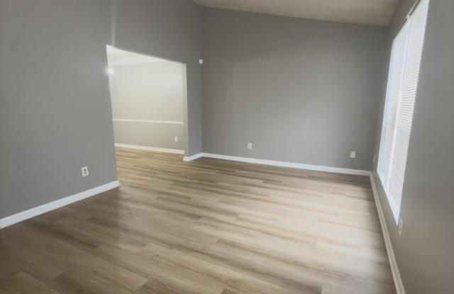 1579 Picadilly Court NE Gallery 4