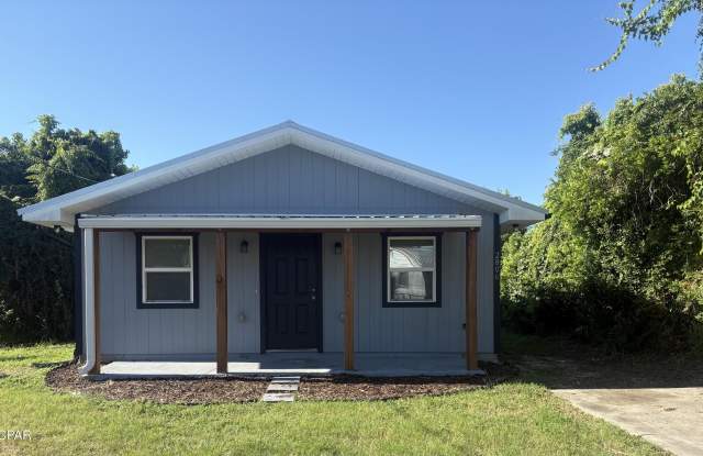 2806 E 3rd Street - 2806 East 3rd Street, Panama City, FL 32401