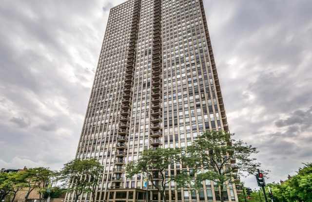 1660 N LaSalle Drive - 1660 North La Salle Drive, Chicago, IL 60614