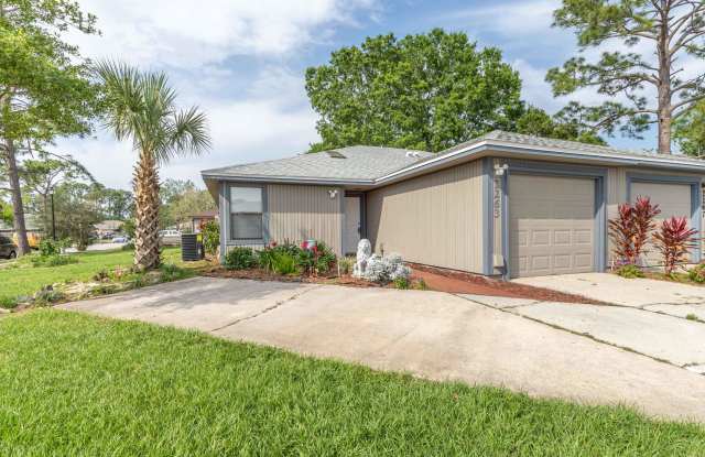 2263 IRONSTONE DR E Gallery 2