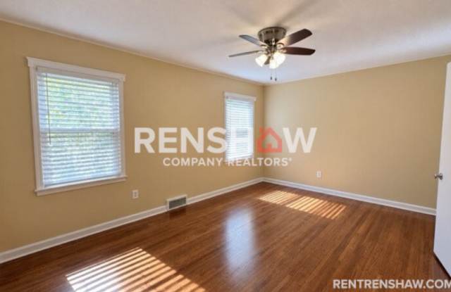 209 Leonora Dr Gallery 2