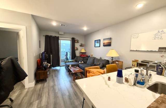 SOUTH BOSTON LUXURY BUILDING - ELEVATOR - ROOFDECK - GARAGE PARKING AVAILABLE photos photos