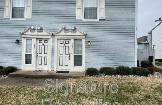 735 Ridge Cir photos photos
