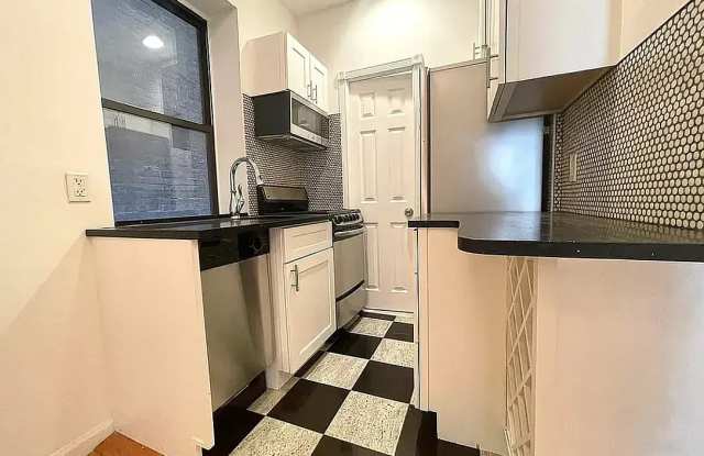 148 8th Ave Apt 12D Gallery 4
