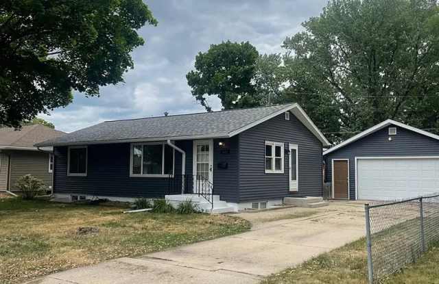 Beautiful 4-Bed, 2-Bath Single-Family Home! photos photos