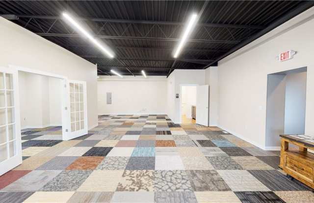 6105 East Washington Street Gallery 2
