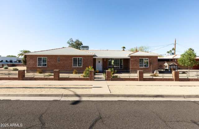 1330 E MONTE VISTA Road photos photos