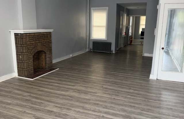 Large 5 Bedroom House photos photos