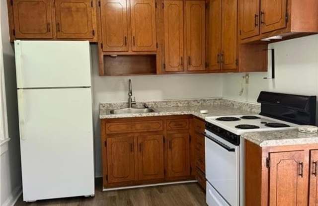 9108 Mace Arch Gallery 2