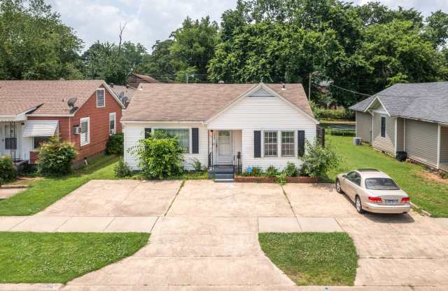 Freshly Updated House photos photos