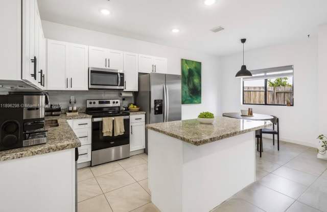 13353 SW 250th Ter photos photos
