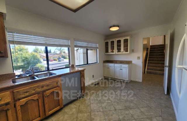 3552 Larchmont Court Gallery 4
