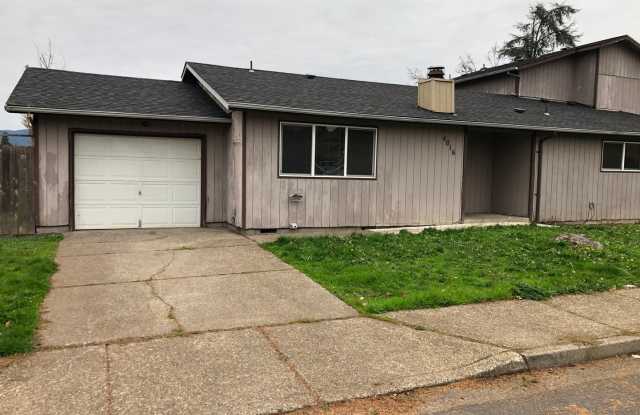Updated single level 2 bedroom 1 bath duplex in Springfield! - 4016 Oregon Avenue, Springfield, OR 97478