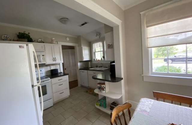 414 S Main Street - 414 South Main Street, Summerville, SC 29483
