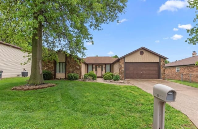 10 EL CERRITO Drive - 10 El Cerrito Drive, St. Clair County, IL 62221