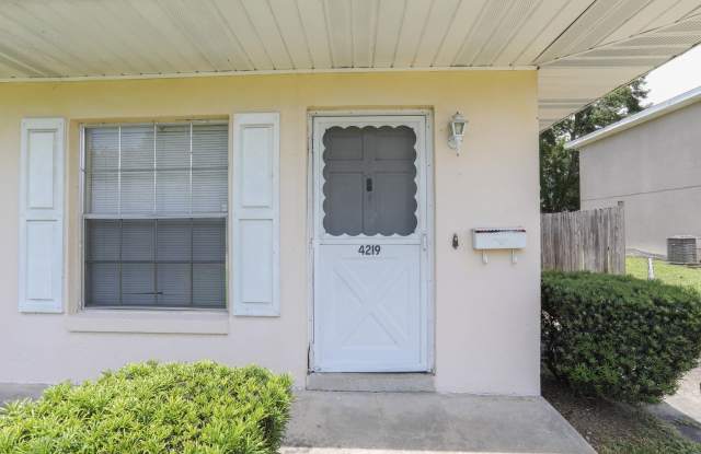 4219 Parkside Drive Gallery 3