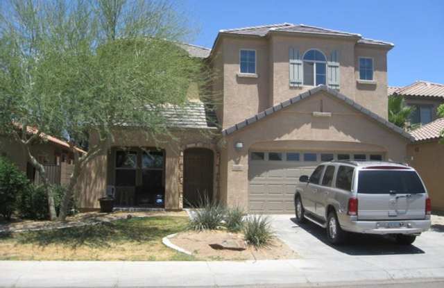 Beautiful three bedroom plus den/loft, 2.5 bath upgraded home  In West Phoenix Close to I-10 & 101 photos photos